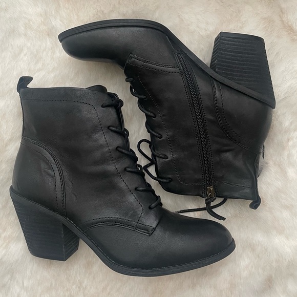 🍁 Sofft Tagan Leather Granny Boots - Picture 5 of 13